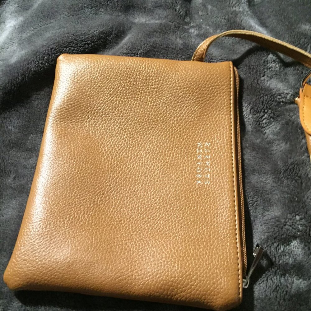 Brown Purse Bag With Mini Bag Included - Picture 3 of 16